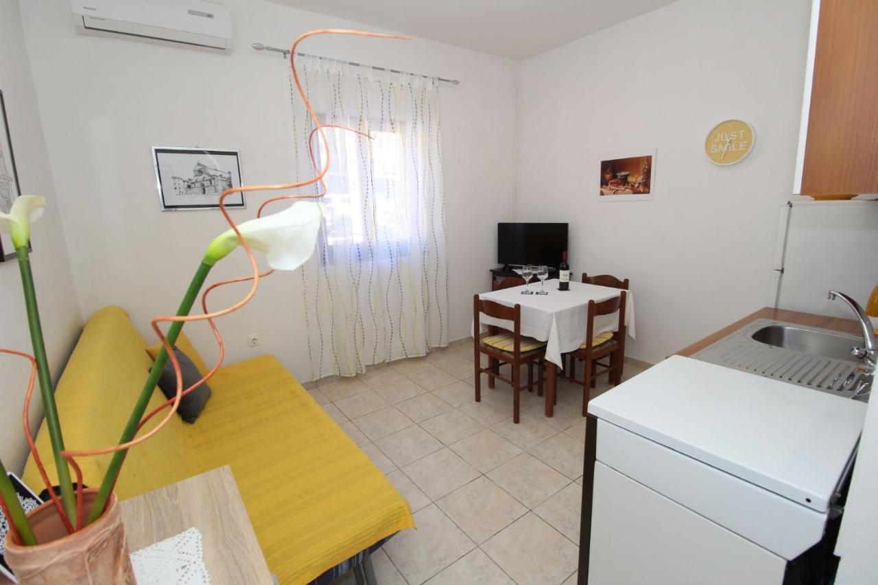 Apartment Pag 13060A 파그 외부 사진